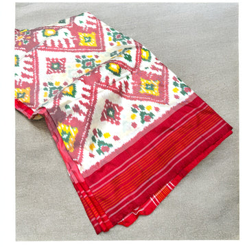 Pochampally Supersoft Masterpiece (Pattu) - Cream and Red